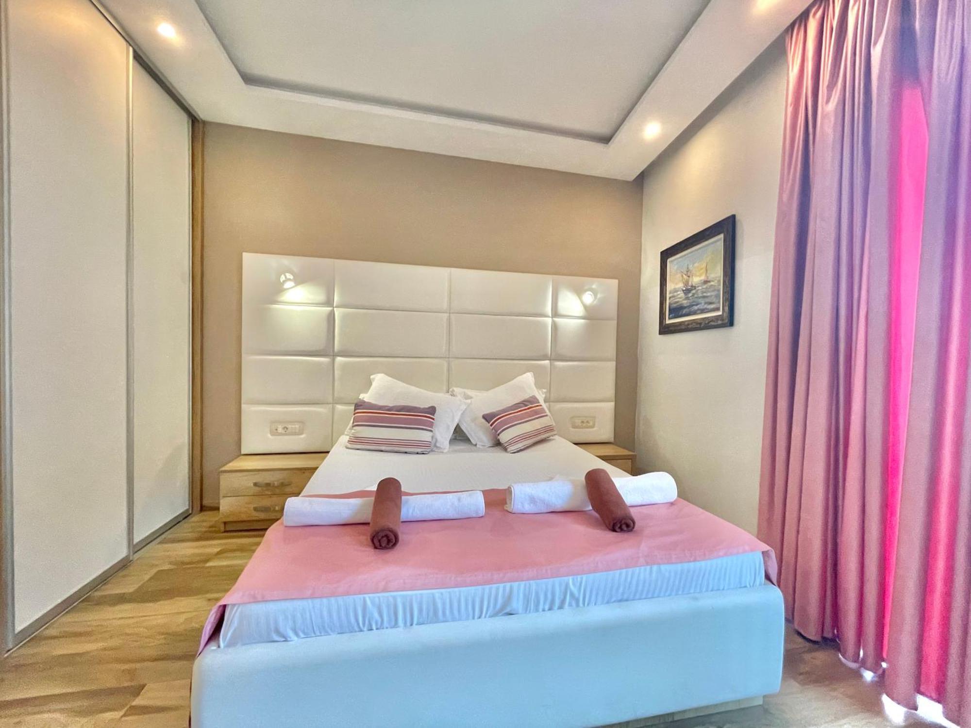 Hotell Butua 4*