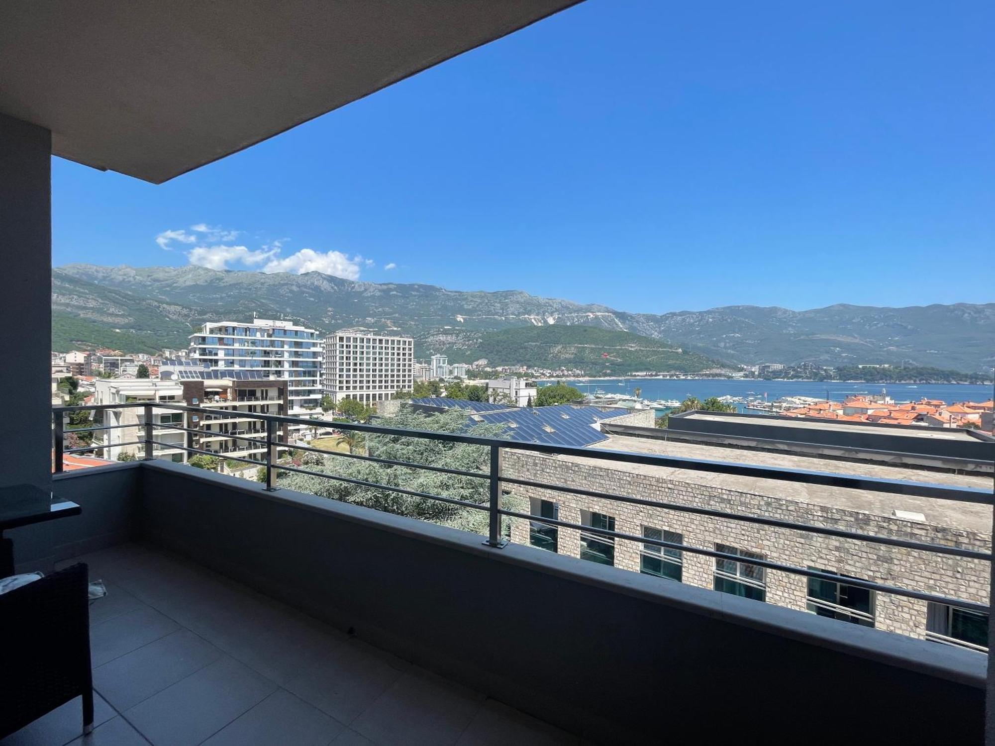 Hotel Butua 4*