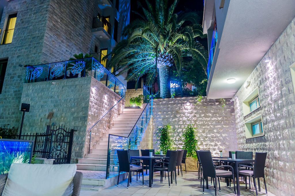 Otel Butua